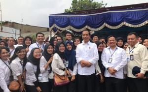 Giliran Nasabah PNM Mekaar di Ciracas, Jaktim Dikunjungi Presiden Jokowi