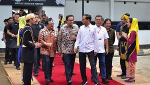 Serahkan 3.000 Sertifikat di Jakpus, Jokowi: Problem Sengketa Tanah Ada Dimana-mana
