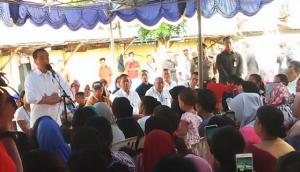  Survei: Prabowo Merosot, Pamor Jokowi di Kalangan Emak-emak Meningkat