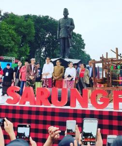 Dukung Acara Festival Sarung Indonesia 2019, Smesco Buka Display Rumah Sarung Indonesia
