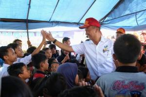 Kunjungi Korban Banjir Bengkulu, Mensos Berikan Bantuan Dan Semangat