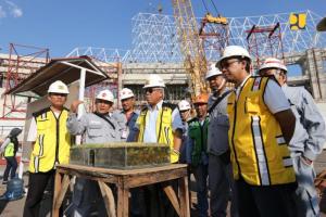 Hari Buruh, Menteri PUPR Kunjungi Proyek Stadion Manahan
