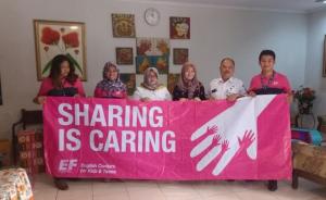 Isi Ramdhan, English First Centers Gelar Buka Bersama Anak Yatim