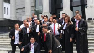 Tim Hukum Buat Video Selamat Ulang Untuk Jokowi di Depan MK