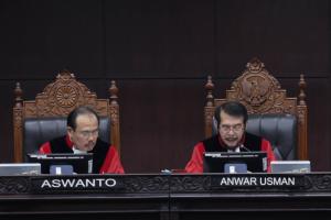 MK Tolak Seluruh Permohonan Prabowo-Sandi