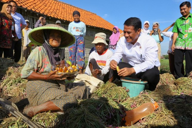 Petani Champion: Terimakasih Menteri Amran Blacklist 74 Importir Nakal