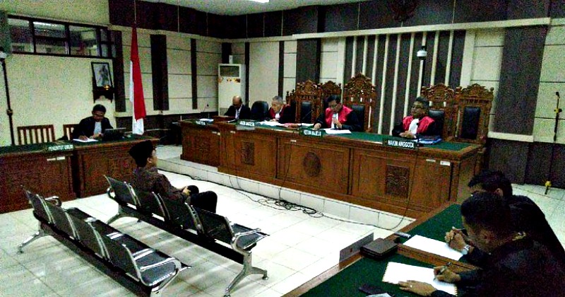 Hakim Vonis  Wakil Ketua DPR Taufik Kurniawan  6 Tahun Penjara
