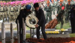 Pemakaman Habibie, Presiden Jokowi: Tanpa Cinta Kecerdasan Itu Berbahaya