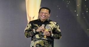 Ketua DPR Beri Penjelasan Soal RUU KUHP ke Jokowi