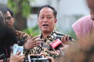 Panggil Rektor PTN Se-Indonesia, Menristekdikti : Demo Hak Mahasiswa, Tapi Jangan Dikerahkan