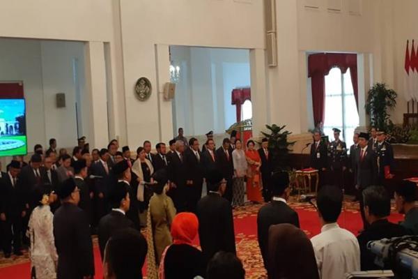 Usai Lantik Kapolri, Presiden Jokowi Melantik 9 Anggota Komisi Kejaksaan