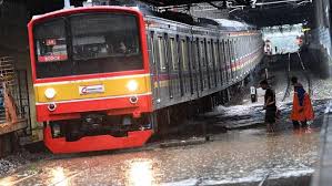 Pemerintah: Naik KRL Commuter Line Jabodetabek Kini Bebas Masker