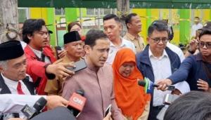 Menteri Nadiem Berencana Beri Tunjangan Guru Korban Banjir