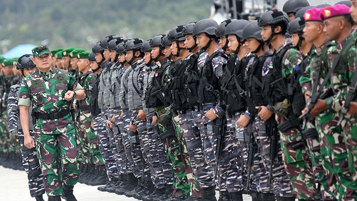 Mantap! TNI Berhasil Usir 30 Kapal Asing dari Natuna