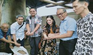 Di Subang, Ada Pabrik Tahu Pengguna Wood Pellet Sebagai Sumber Energi