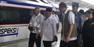 Viral Video Ma`ruf Amin Saat Melintas di Stasiun Tanah Abang, Jubir Wapres: Maaf Kalo Mengganggu