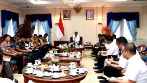 Presiden Jokowi Gelar Rapat Terbatas Bahas Masalah Virus Corona