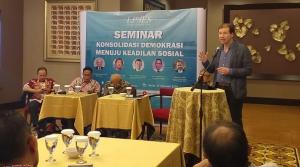 Ward Berenschot, Ph.D : Pemilu di Indonesia Lebih Berorientasi pada Calon Ketimbang Parpol