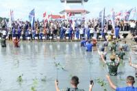 Panglima TNI dan Kapolri Tanam 20.000 Mangrove Cegah Abrasi