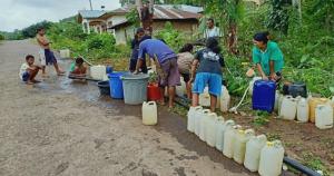 Salam Warga Desa Galang untuk Presiden: "Terima Kasih Pak Jokowi, Sumber Air Su Dekat"