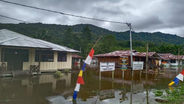 Teluk Bintuni Papua Barat DiLanda Banjir, Ketinggian Air Capai 50 cm