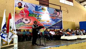 Wakil Ketua DPD Nono Sampono Buka Turnamen Futsal di Sorong