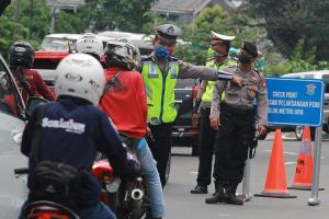 Ingat, Mulai Senin Melanggar PSBB di Jakarta Akan Diberikan Sanksi Oleh Polisi