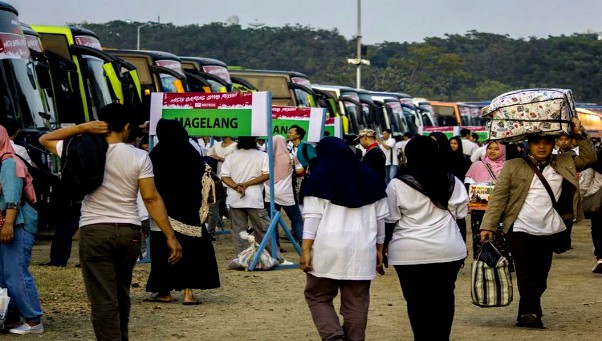 Jokowi Umumkan Larangan Mudik, Kendaraan Keluar Masuk Wilayah Jabodetabek Dihentikan