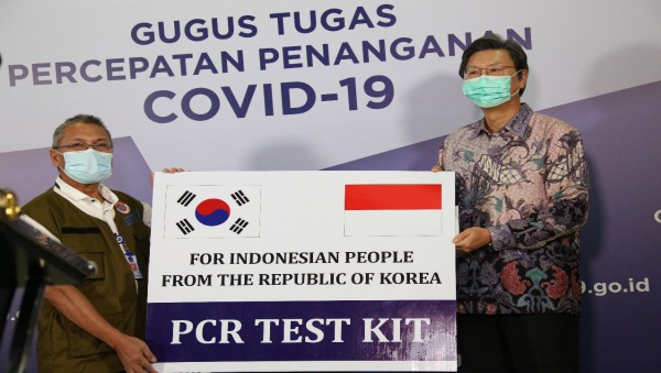 BNPB Terima Bantuan PCR Pemerintah Republik Korea Berkapasitas 32.200 Tes
