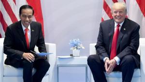 Telepon Trump, Jokowi Minta Dukungan Amerika Hadapi Corona di Indonesia