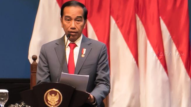 Pesan Jokowi di Hari Waisak: Kita Berjalan Bersama Melewati Segala Ujian