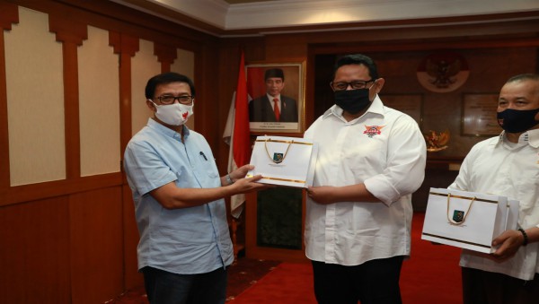 Muhammad Hudori Jelaskan Keputusan Menteri Soal Penggunaan Helm Bersama untuk Ojek