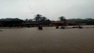 BNPB Minta Masyarakat Waspadai Potensi Banjir dan Rob Akibat Perubahan Cuaca