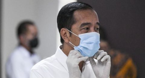 Geram, Jokowi Sebut Penanganan Covid-19 Biasa-Biasa Saja