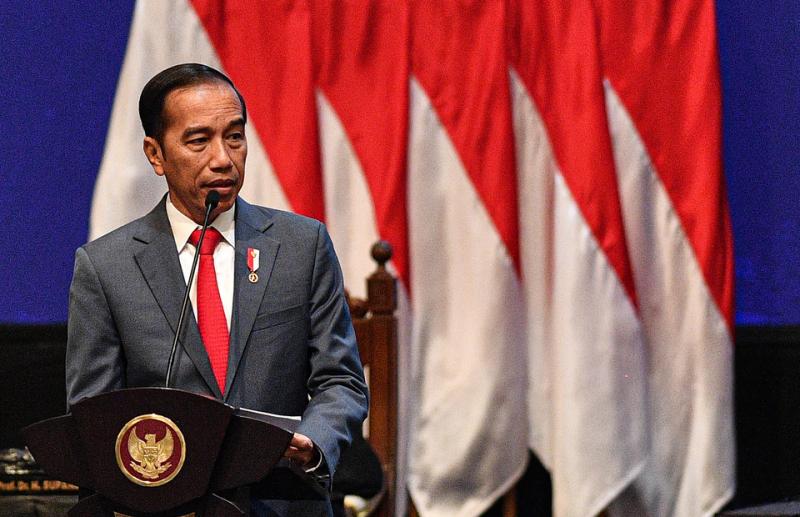 Jokowi Terbitkan Inpres, Warga Wajib Pakai Masker