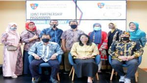 LSPR Dampingi Koperasi Batik Kabupaten dan Kota Bekasi di Masa Pandemi Covid-19