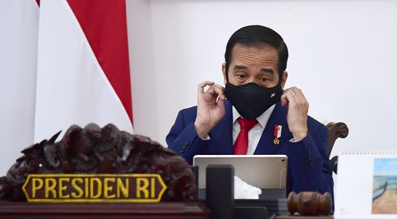 Tak Terburu-buru Tutup Wilayah, Presiden Jokowi Minta Daerah Terapkan Strategi Berbasis Lokal