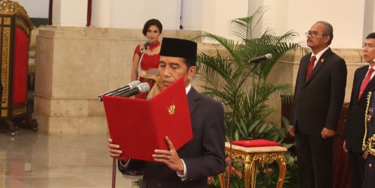 Jokowi Lantik 20 Duta Besar RI di Istana Negara, Ini Daftarnya!
