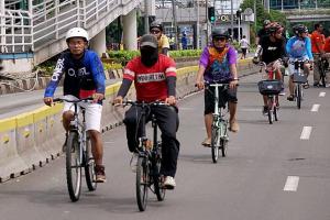 Kemenhub Terbitkan Peraturan Baru Bagi Pengguna Sepeda di Jalan