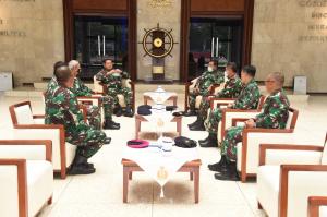 Kasal Terima Pelaporan Kenkat Enam Pati TNI AL