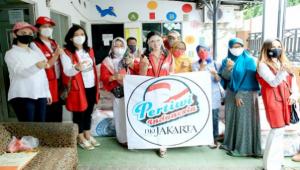 Pertiwi Indonesia Bagikan 500 Paket Sembako di Asrama Polri Petamburan