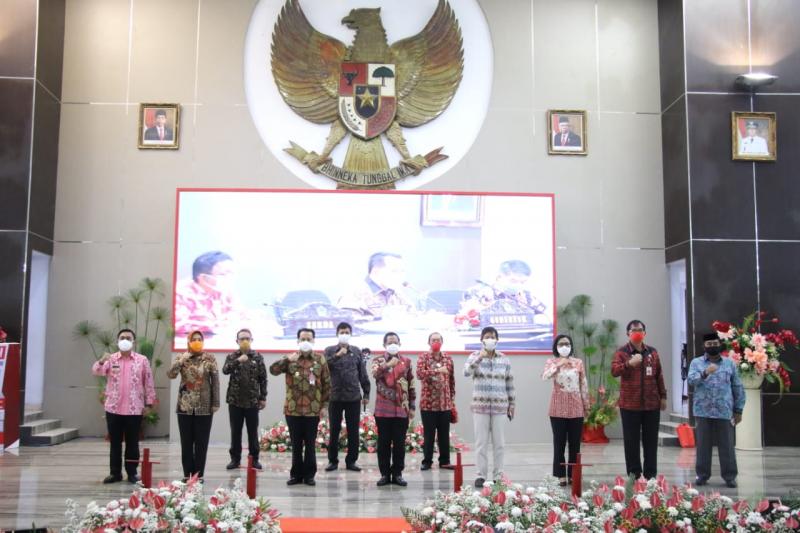 Mendagri Bersama Ketum TP-PKK Launching Gerakan Sulut Bermasker