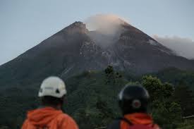 Sri Sultan Tak Ingin Ada Kesalahan Dalam Penanganan Erupsi Merapi