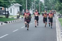 Brigjen TNI (Mar) Hermanto Pimpin Olahraga Rutin Perwira Pasmar 1