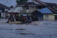 Satgas Banjir Marinir TNI AL Fasilitasi Ketua DPRD Kabupaten Banjar Tinjau Lokasi Banjir di Kalsel