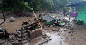 Banjir Bandang Susulan, Dua Warga Gunung Mas Terluka Terseret Lumpur