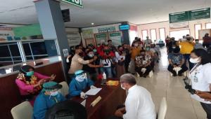 Pemda Maluku Tenggara Lakukan Vaksinasi Perdana Covid-19