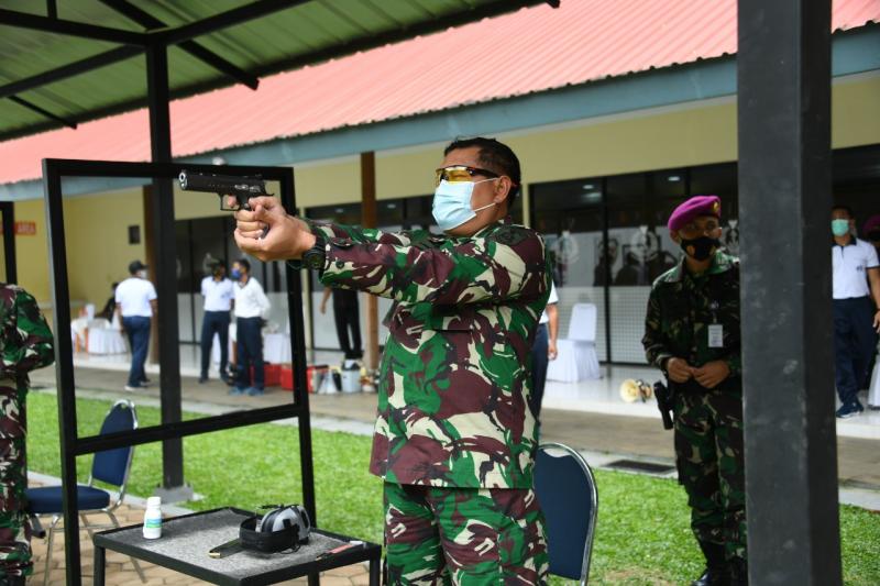 Kasal Ajak Prajurit TNI AL Rutin Latihan Tembak