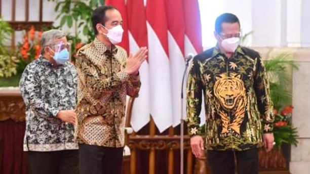 Bamsoet Apresiasi Presiden Jokowi Tempatkan Wartawan Penerima Utama Vaksinasi Covid-19