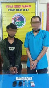 Dua pelaku Kasus Narkoba jenis Shabu di Nagari Tabek Kecamatan Pariangan Ditangkap